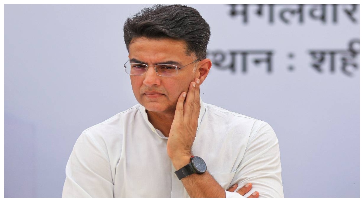 राजस्थान चुनाव से पहले फिर घमासान, पायलट की सियासी उड़ान