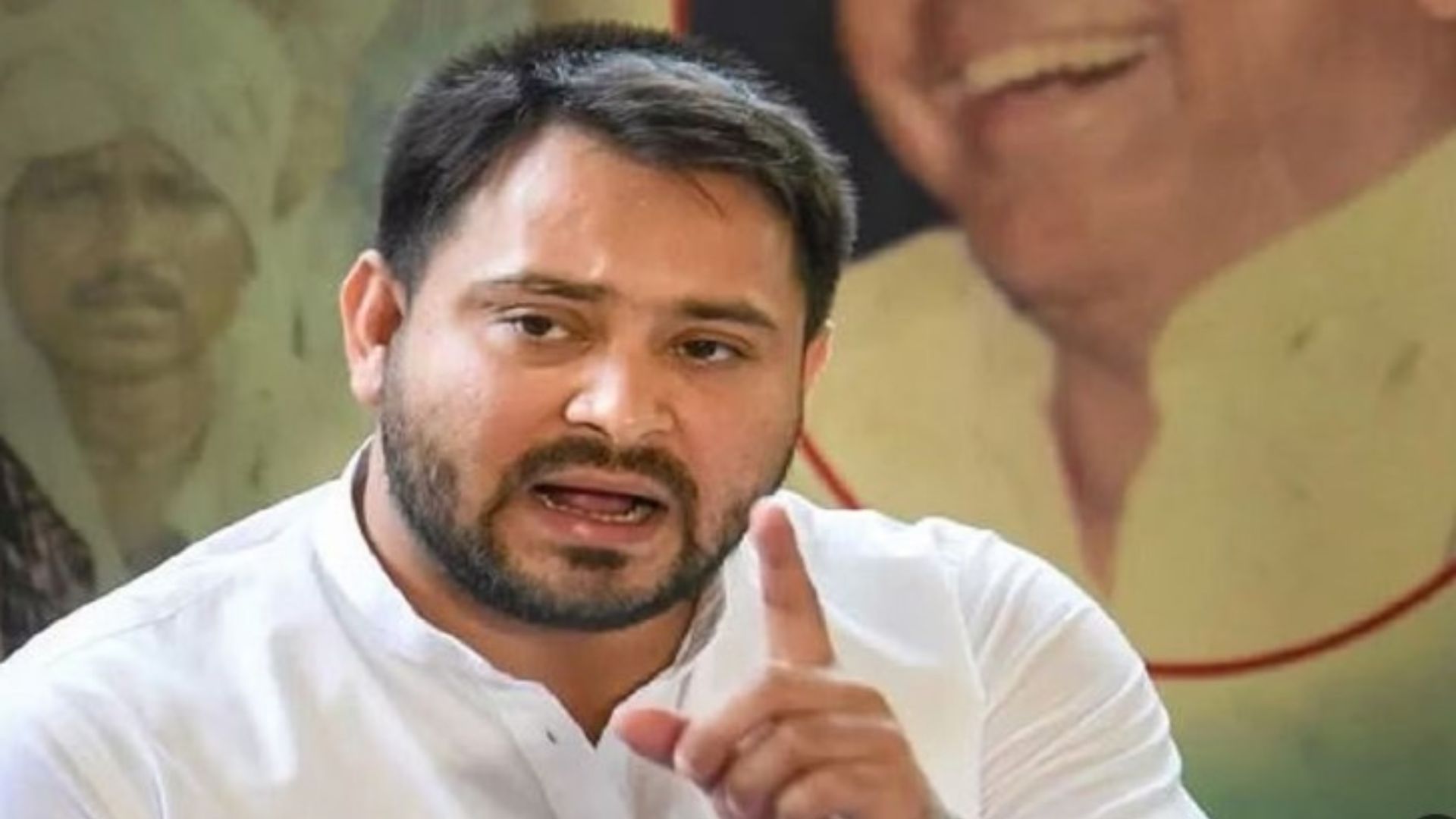 तेजस्वी यादव ने ओडिशा ट्रेन त्रासदी पर केंद्र की खिंचाई की